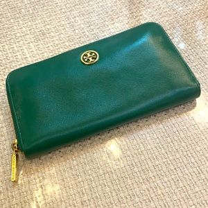 Tory Burch wallet